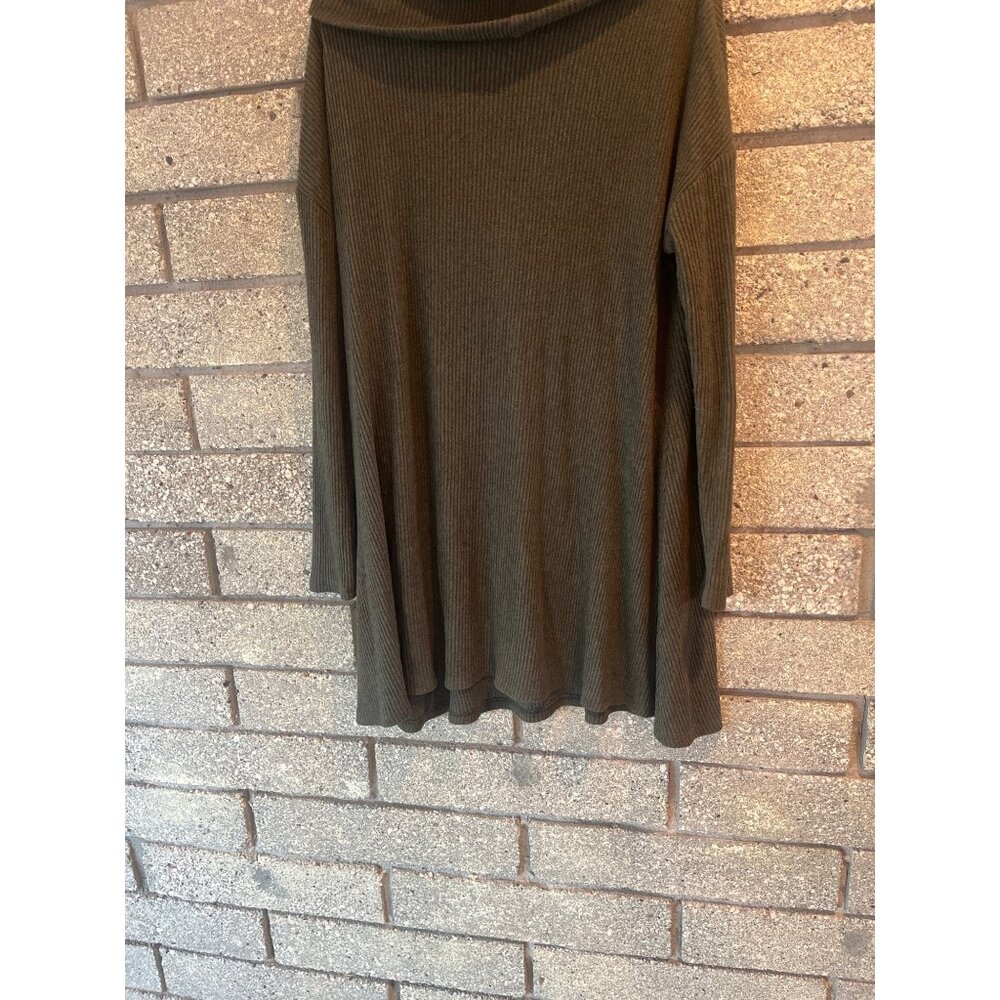 Olive Green Ribbed Knit Turtleneck Tunic Sweater By BP. Size S